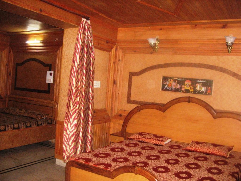 Hotel Arsh International Nainital Exterior foto