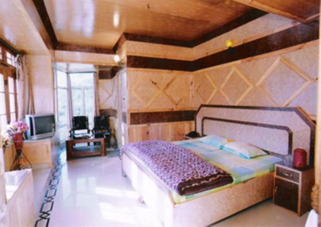Hotel Arsh International Nainital Habitación foto